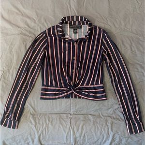 Long Sleeve/CROPPED Collared Blouse